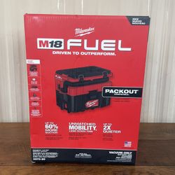 Milwaukee M18 FUEL PACKOUT 18-Volt Lithium-Ion Cordless 2.5 Gal. Wet/Dry Vacuum (Vacuum-Only)