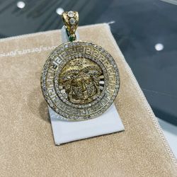 Gold Pendant / Charm 