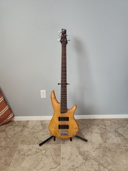 Ibanez SR305 5-string Sound Gear bass guitar, natural wood