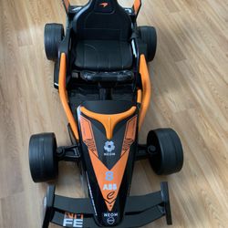 McLaren Formula F1 Race Car 12V Battery-Power