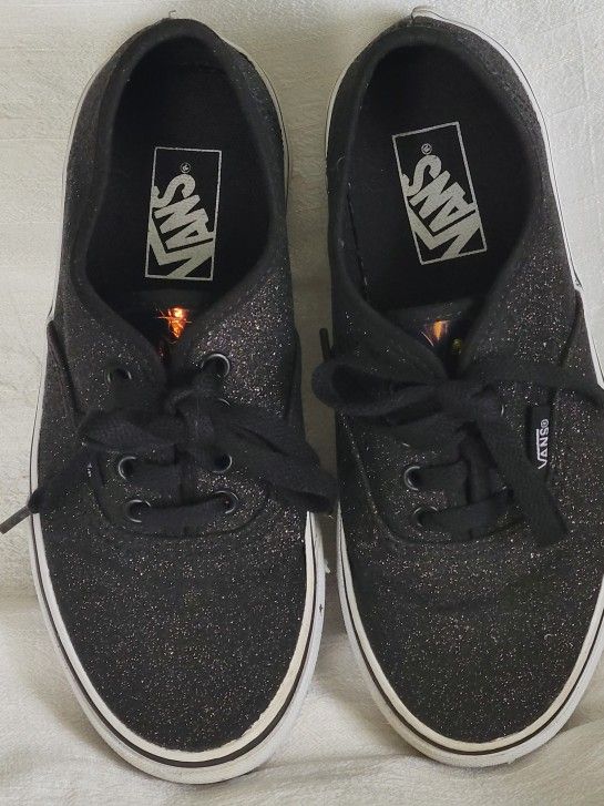 VANS Cute Girls Black Sparkle Sneaker Size 1..excellent!