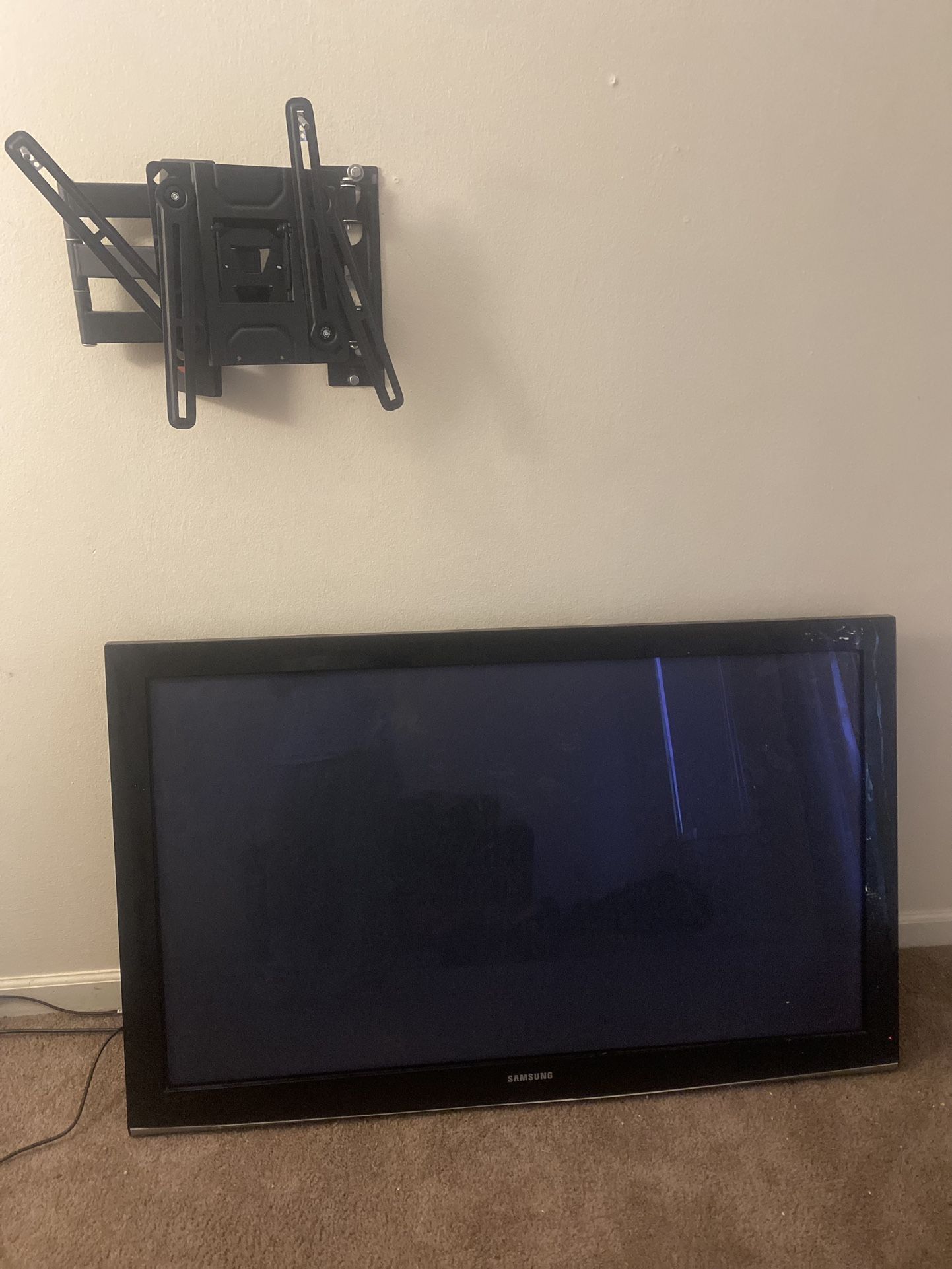 55 Inch Samsung TV Plus Mount