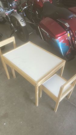 Kids table