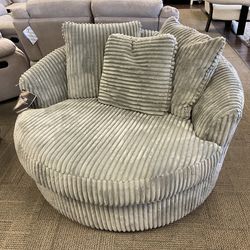 Oversized Swivel Chair !!!