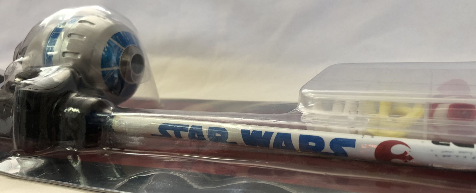 【STAR WARS】R2-D2 fishing combo 釣具 Zebco Star Wars R2-D2 Spincast 5' 6