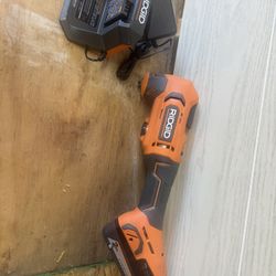 Ridgid Multi-tool With Battery And Charger 