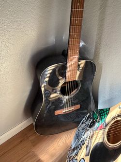 Mitchell Acoustic Guitar (Great Condition)⁠