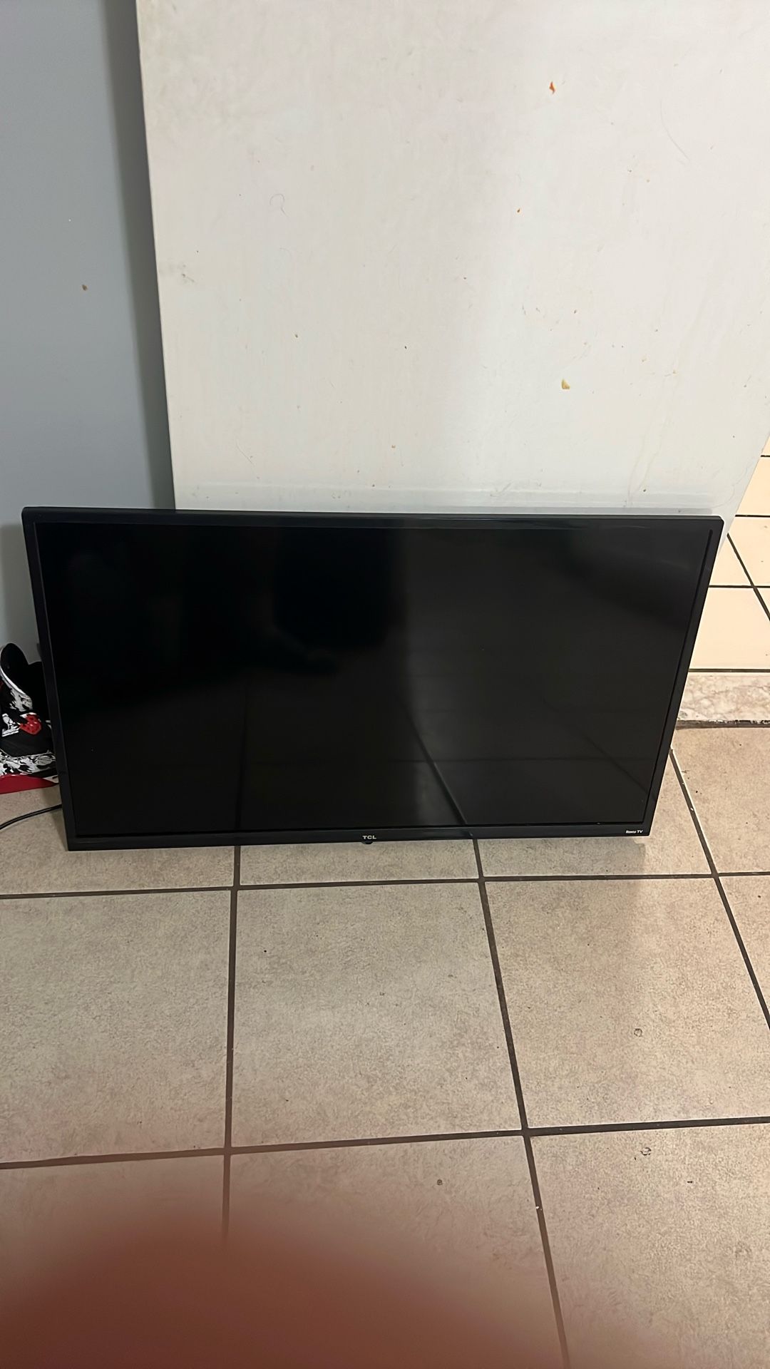 TCL Roku Tv 32 Inches