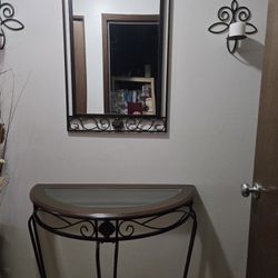 Entry Table  And  Mirror 