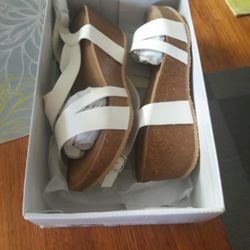 White Tali Sandal Sz 9