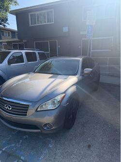 2013 Infiniti M37