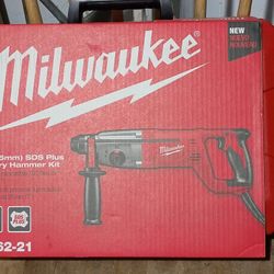 Milwaukee Corded Rotary Hammer 