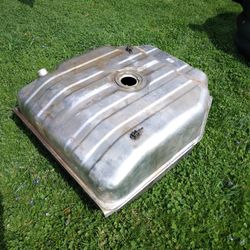 Chevy Suburban 42 Gallon Fuel Tank With Straps