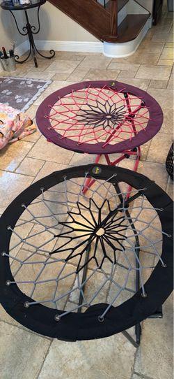 2 camping bungee chairs
