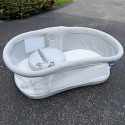HALO BassiNest Swivel Sleeper 3.0