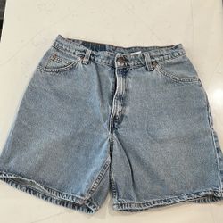 Levi’s Jean Shorts 