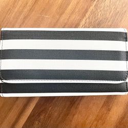 Kut From the Kloth Slim Striped Wallet Black White Leather FabFitFun LIO-FA-033