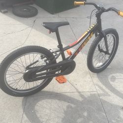 Trek 20” precaliber $100