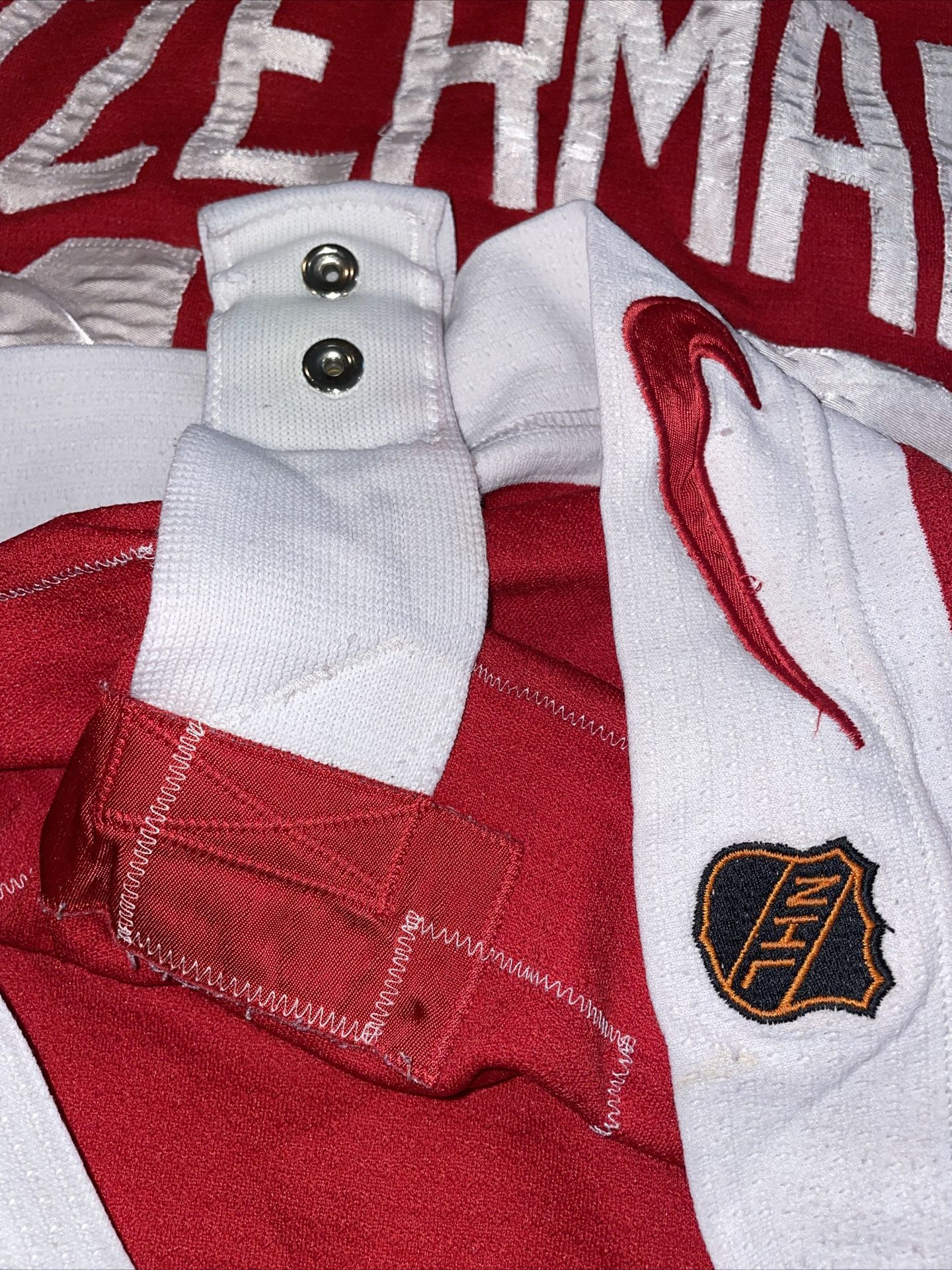 Adult 52 authentic Steve Yzerman Detroit Red Wings CCM Jersey clean Never  Worn! for Sale in Rochester, MI - OfferUp