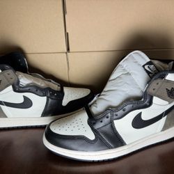 Jordan 1 Retro High Dark Mocha