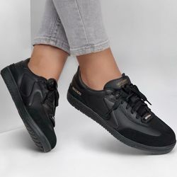 Skechers work slip-resistant hotshot SR black sneakers women’s Size 8