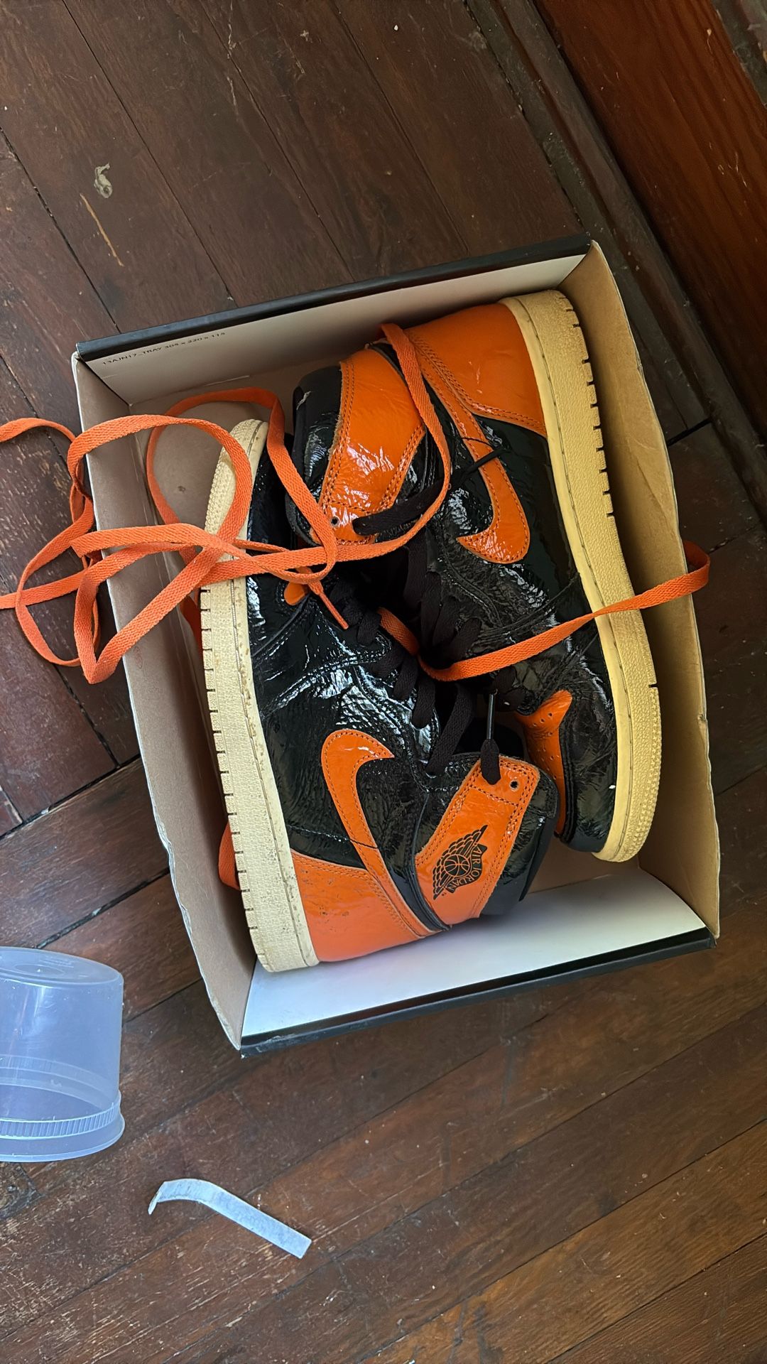 AIR JORDAN