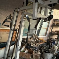 Lat Pull Down Machine