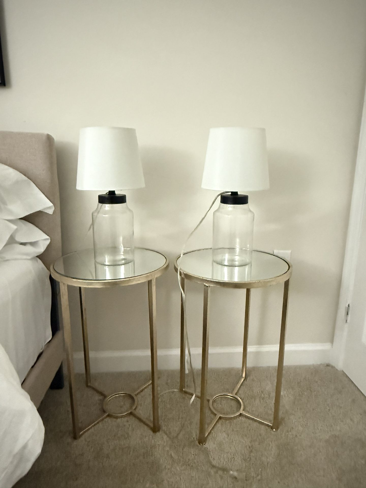Set of 2 Lamps + Gold Mirrored Side Tables Great Condition