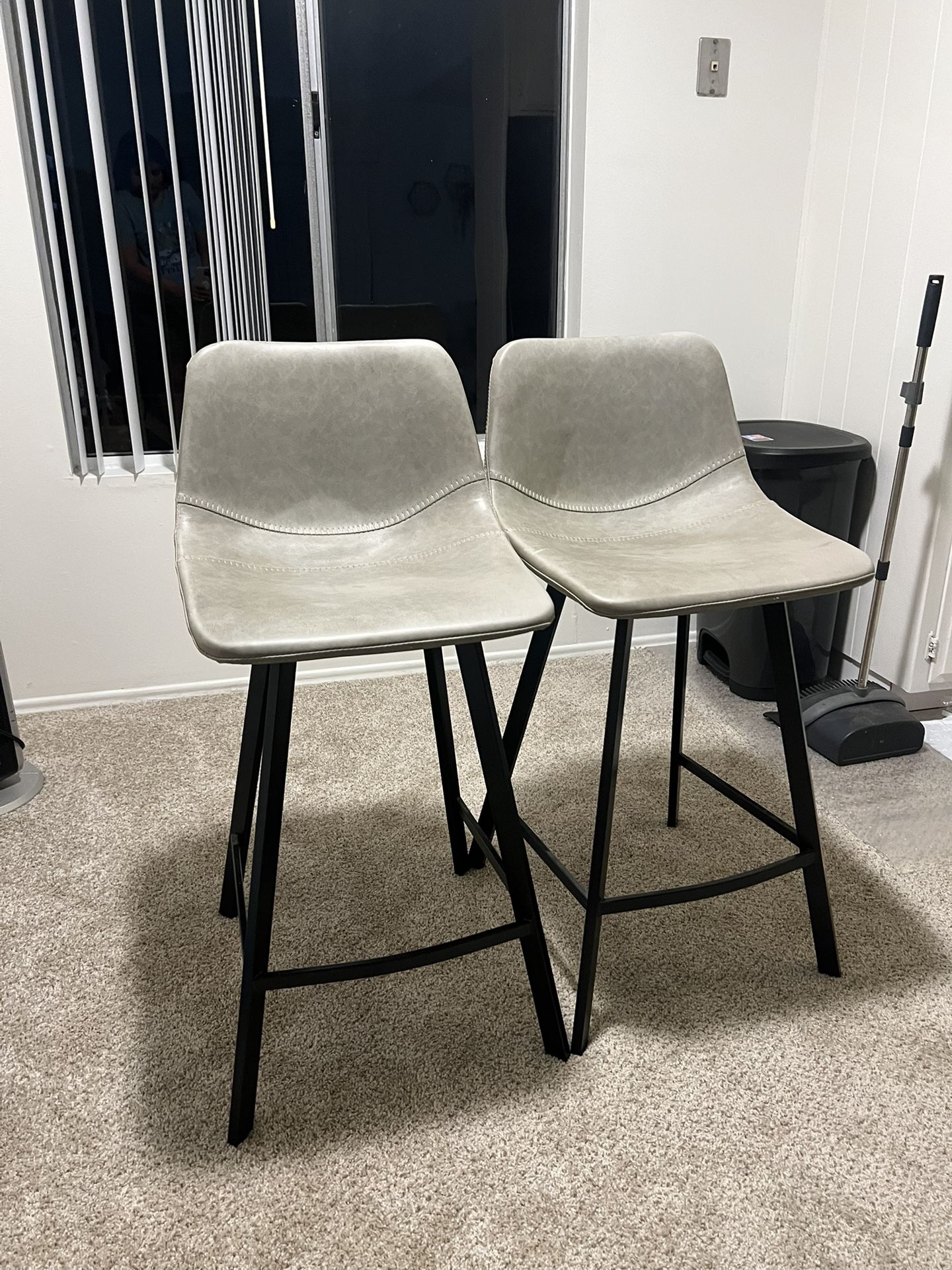 Bar Stools Grey for Sale in San Diego, CA - OfferUp