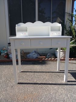Small desk