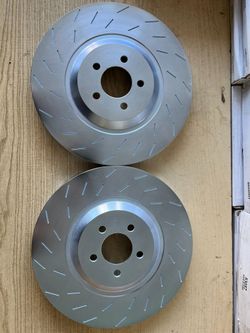 Dodge Challenger 2018 SRT Hellcat, SRT 392 Front Slot Zinc Brake Rotors Pads