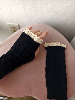 Beautiful black mittens with white lace