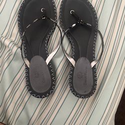 Sandal