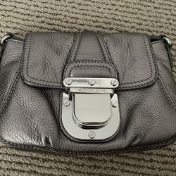 Metallic Silver/Grey Leather Michael Kors crossbody Bag