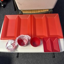 Tupperware party tray and refrigerator cup set