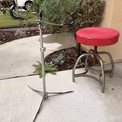 Snare Stand and Throne 