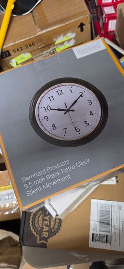 Bernhard 9.5 Inch Black Retro Wall Clock