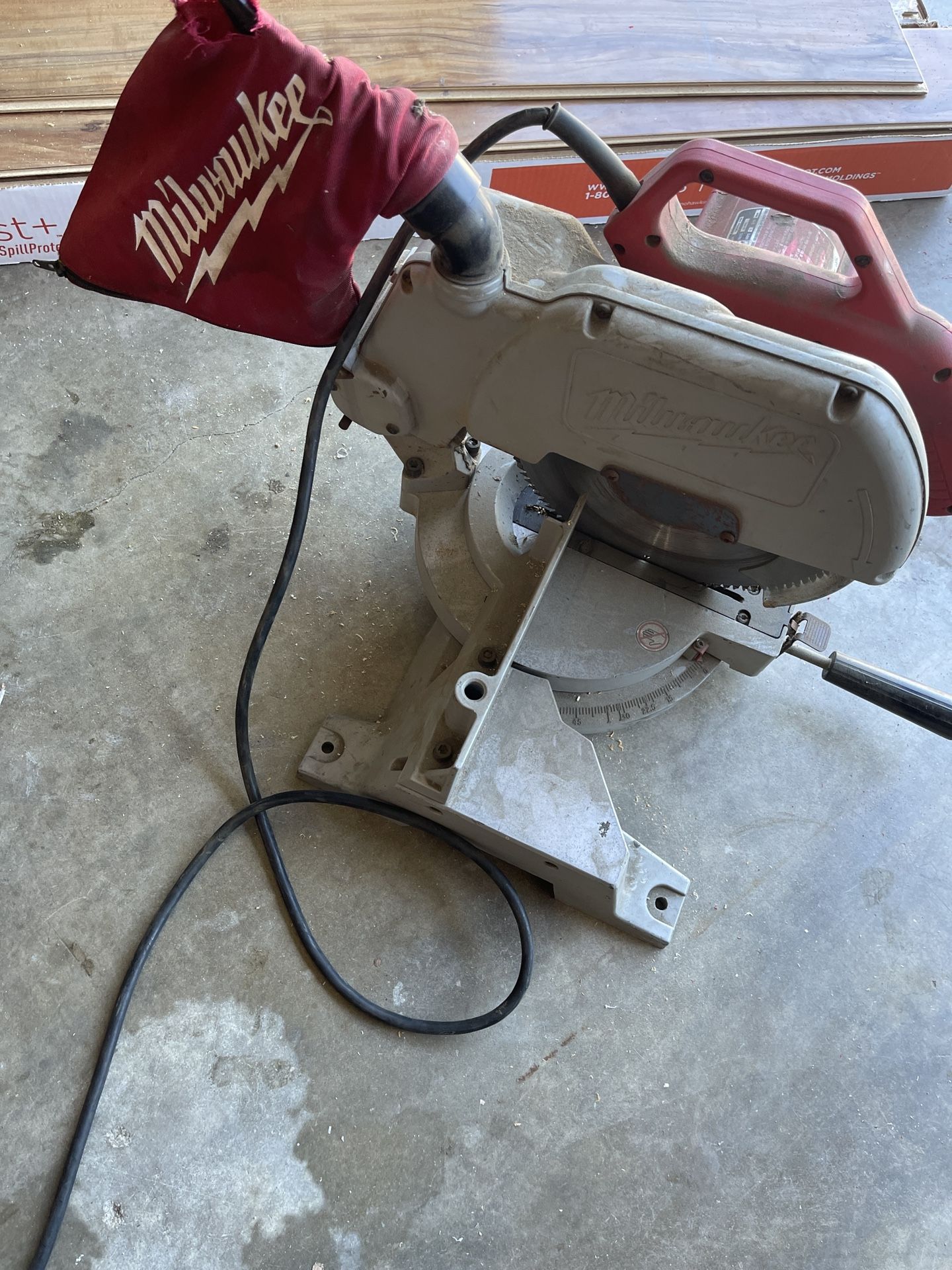 Milwaukee Miter Saw