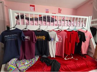 clothes/NEED GONE OR TRASHING IT