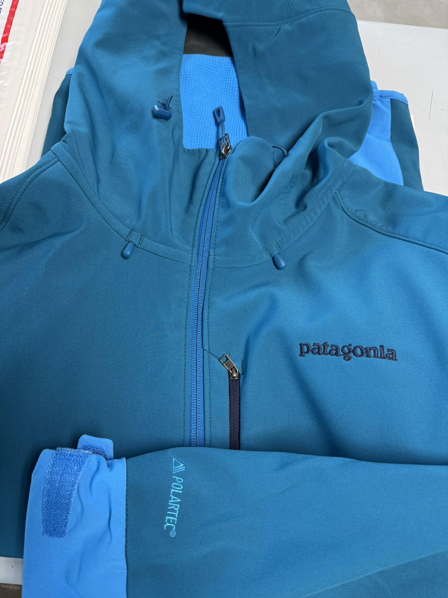 Mint XL Patagonia Jacket Men’s