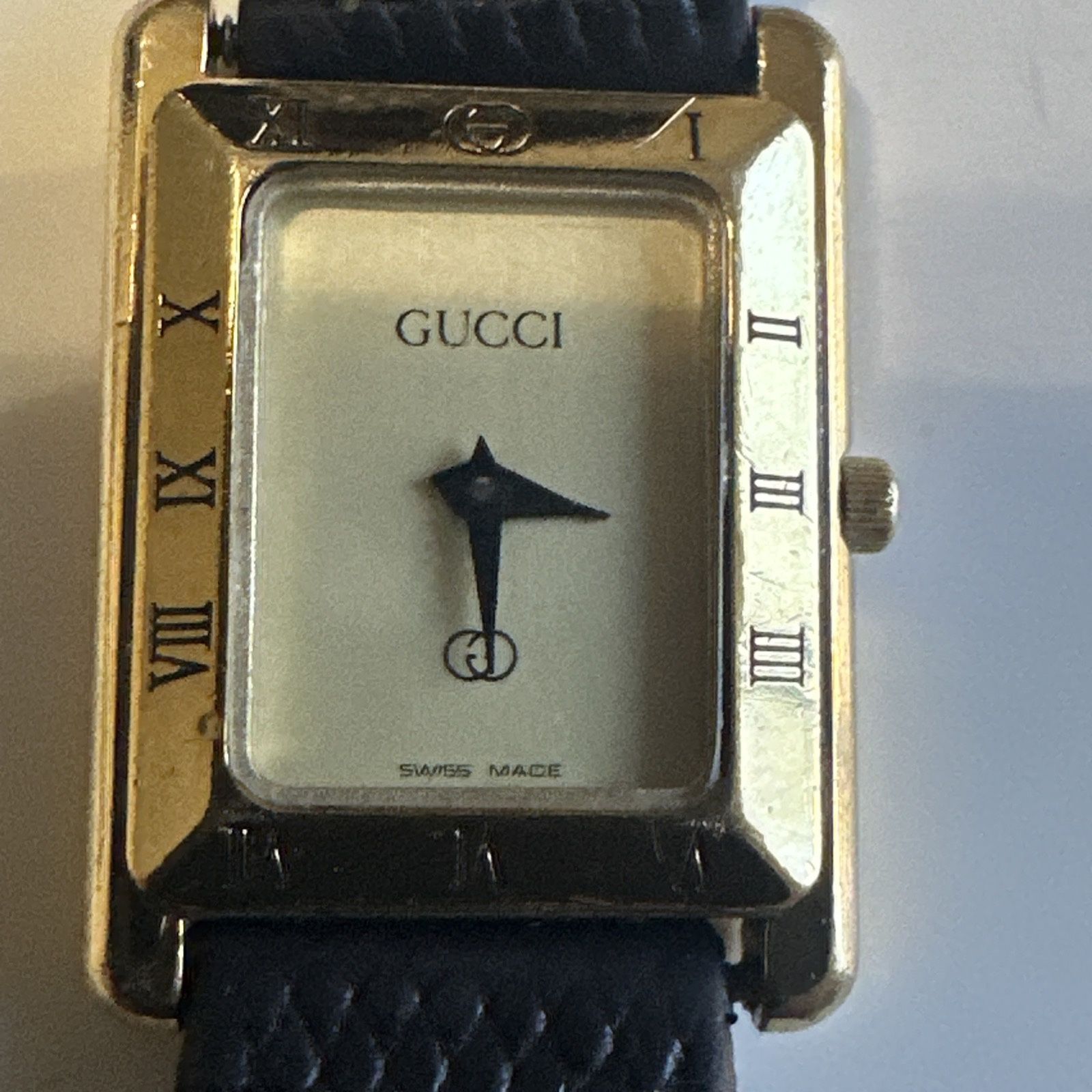 Vintage Gucci Watch Model 4200 Fl