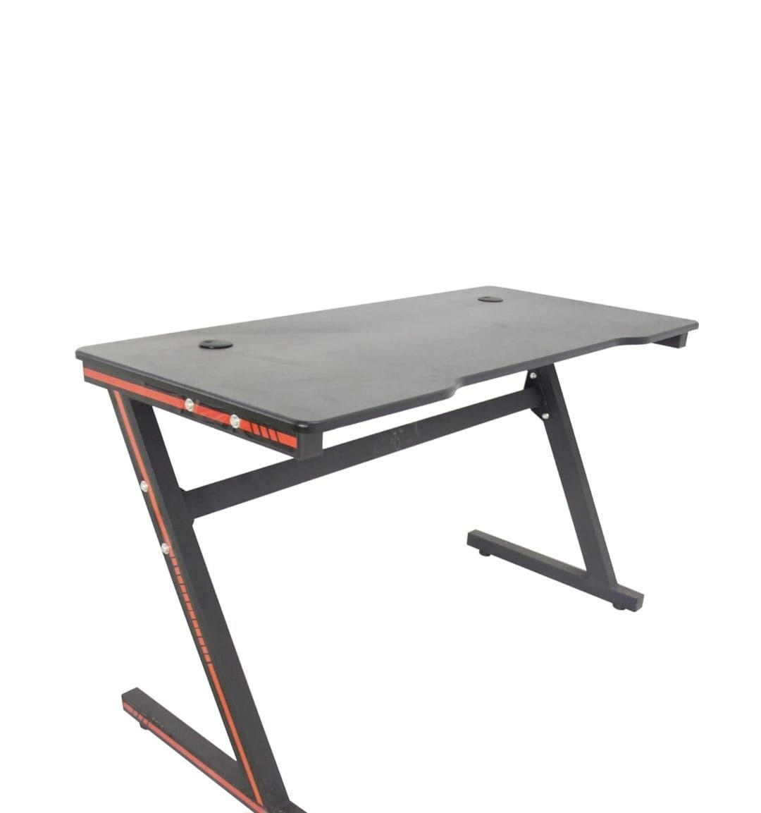 Desk / Mesa