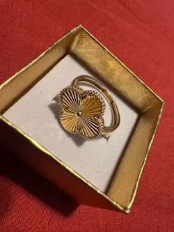 14k Gold Van Cleef Style Ring