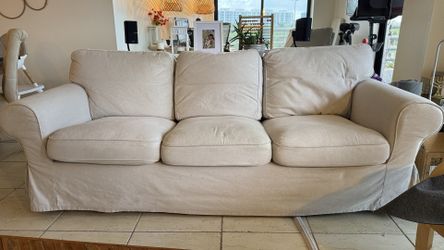 IKEA EKTORP Beige Sofa – Removable Slipcovers – Clean, Pet-Free Home