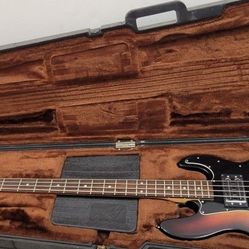 Peavey T40 Bass Sunburst