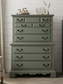 Broyhill Tall Dresser / Chest of Drawers- local delivery available