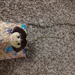 Small woven Dora purse
Fcfs. Cross-posted
$5