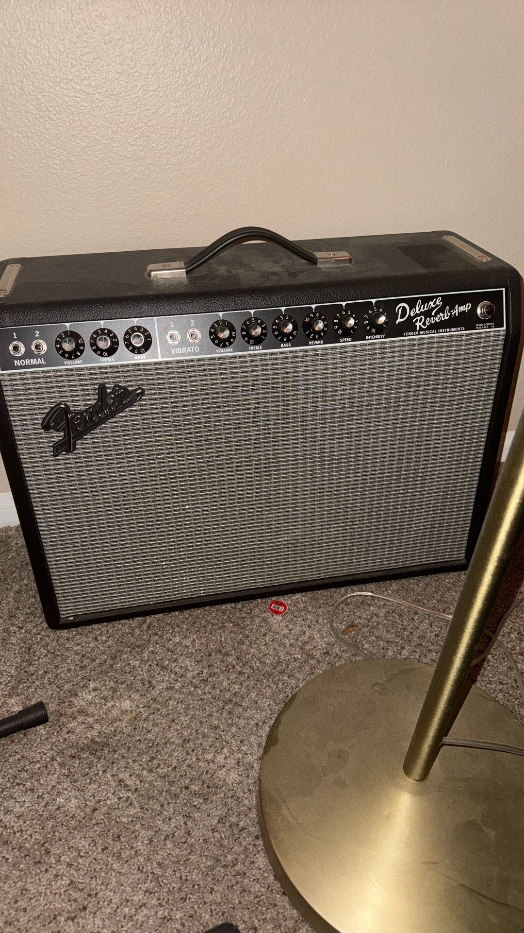 Deluxe Reverb Amp