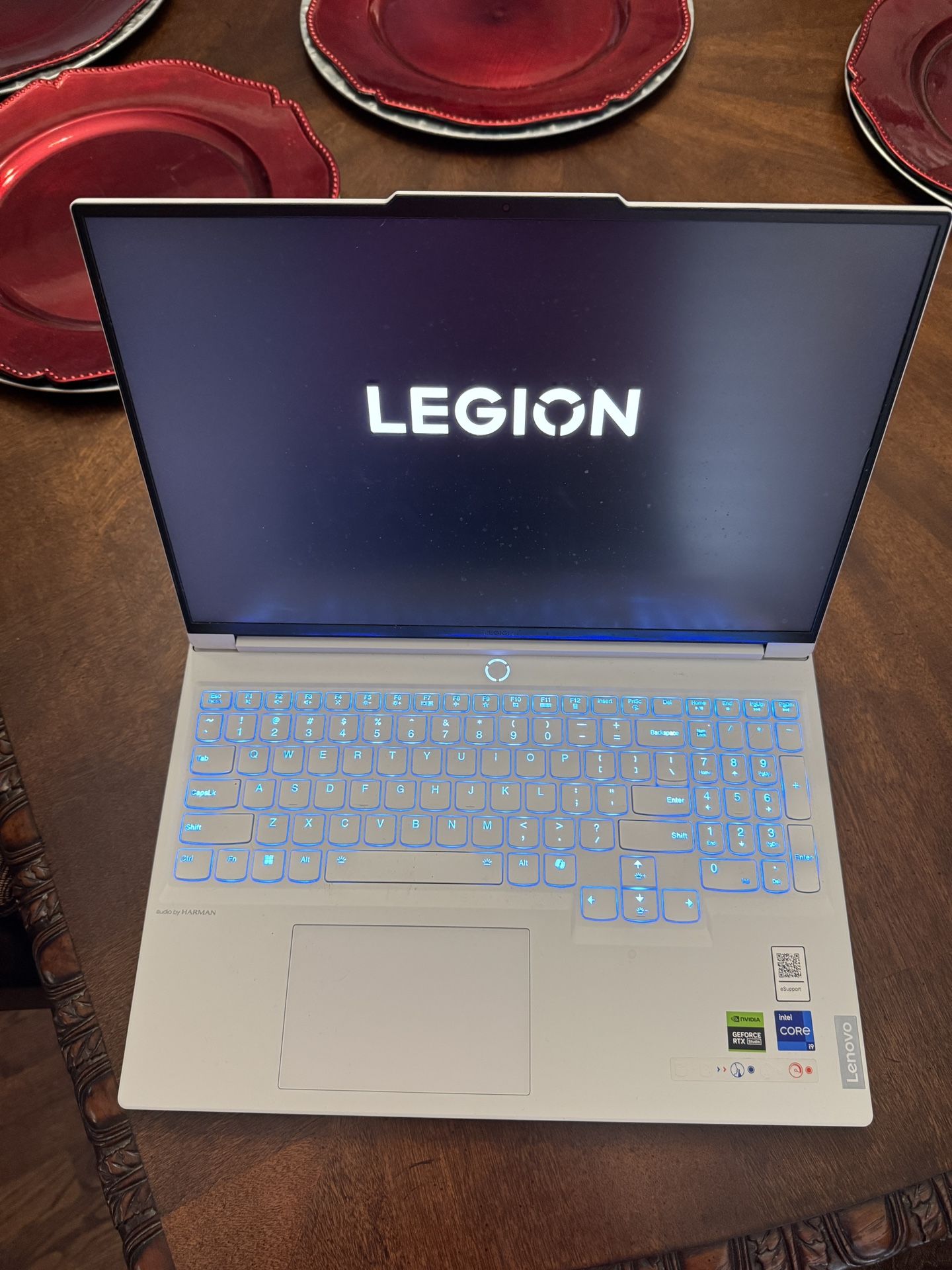 Lenovo Legion 7i Gaming Laptop i9 14900HX RTX 4070 3TB SSD Storage *NEED GONE ASAP*