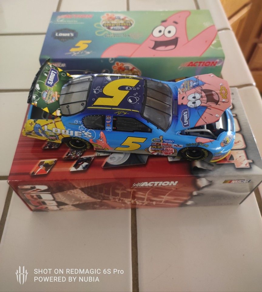2004 Kyle Busch #5 Signed Lowes/SpongeBob Nascar